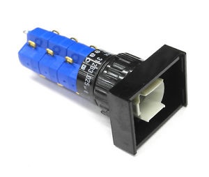 bouton poussoir monostable18*24mm 3NO+3NC rectanguaire