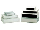 COFFRET ETANCHE ANTIFEU - COUVERCLE GRIS CLAIR AVEC PLAQUES ARRIERES NOIRES 140 x 110 x 35mm