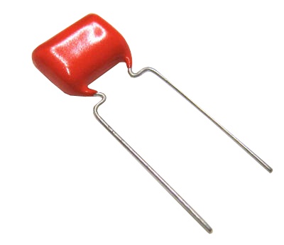 COMDENSATEUR POLYESTER METAL. PAS22.5MM