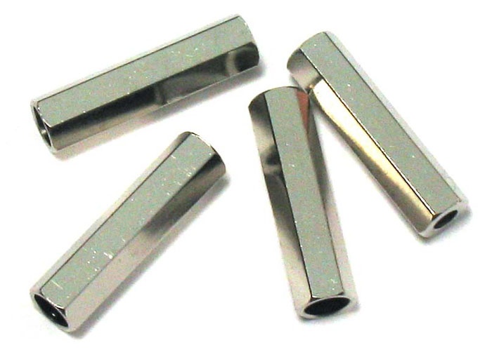 entretoise hex.M3+d.4 cd 100