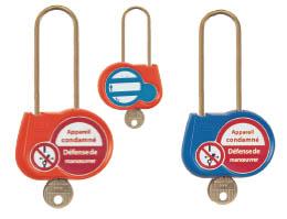Cadenas de consignation en laiton (anti-corrosion) avec coques en plastique rouge. Anse Ø 4 mm / H 50 mm. Numéro de clé : 222. Marquage : recto : "Appareil condamné - Défense de manuvrer" / verso : coordonnées de lutilisateur à remplir.