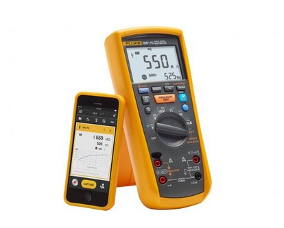 Appareil deux en un Fluke Connect ! Livré en mallette C101, avec cordons TL224, pinces (2) crocro AC285, sonde temp.80BK et télécommande TP165X