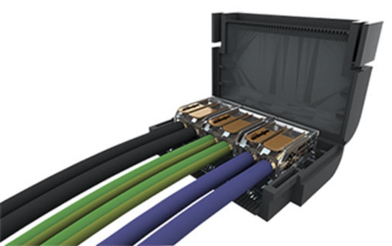 Mini boite de jonction extra-plate 0,6kV, 32A IPX8, avec gel isolant et borne à leviers. Blister de 1 boite 3 bornes à 2 entrées pour câble rigide et souple de 0,2-4,0mm²