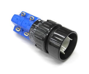 bouton poussoir monostable diamètre 18mm 2NO + 2NC