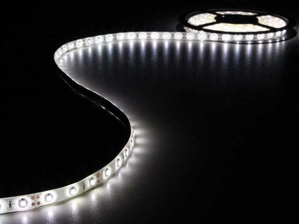 FLEXIBLE LED - BLANC FROID - 300 LED - 5 m - 12 V